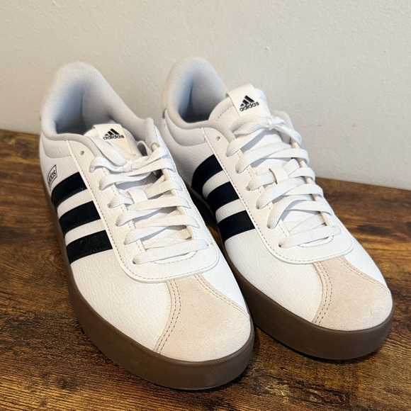 Women’s- adidas VL Court 3.0 sneaker - Picture 1 of 2